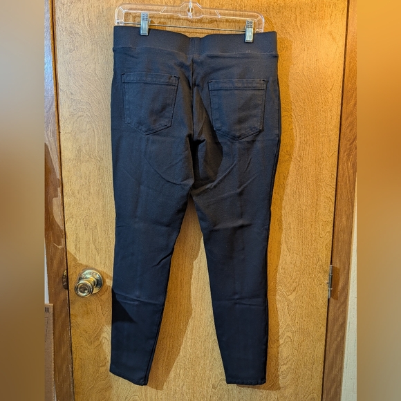 Time And Tru Black Pull On Pants - Picture 2 of 4